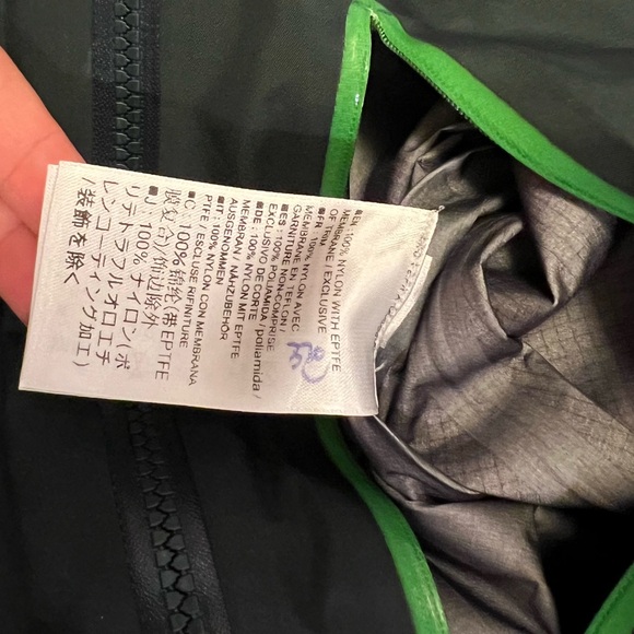 Arc’teryx Alpha SV Jacket Men’s (size: Large) - Picture 9 of 12